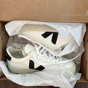 Veja Campo Leather Sneakers Size 37